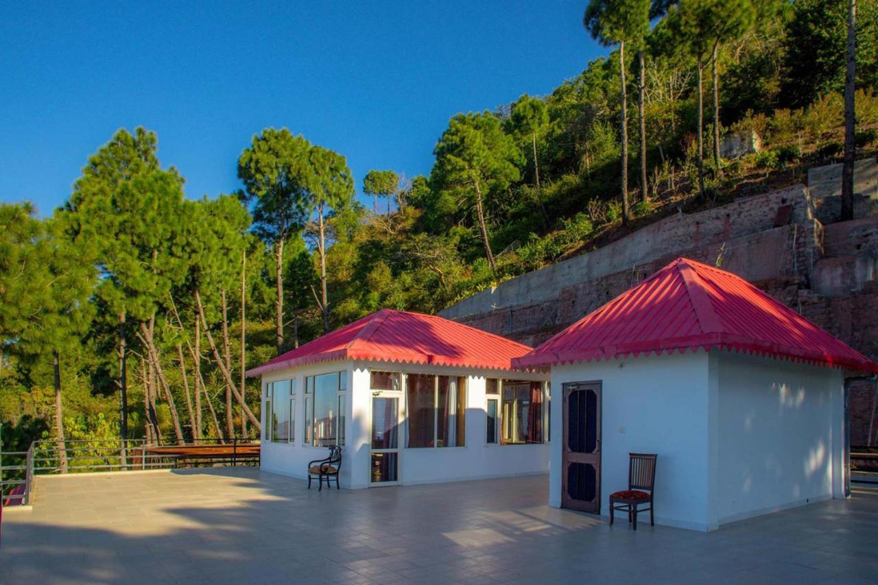 Villa Woodside Meadows By Veo - Part Of Stayvista Kasauli Exterior foto